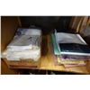Image 2 : BOX OF SHEETS AND TABLE CLOTH