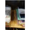 Image 3 : BOX OF SHEETS AND TABLE CLOTH