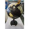 Image 1 : GLOBE ON BLACK STAND