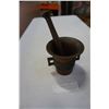 Image 1 : 1914-15 MORTAR AND PESTLE