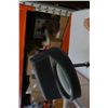 Image 2 : MAGNIFYING LAMP AND SALT LAMP