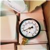 Image 2 : BOX OF 37 PSI/BAR GAUGES VARIOUS TYPES