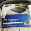 Image 2 : 42 - 70" TILTING WALL MOUNT AND SAMSUNG BLURAY PLAYER