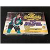 Image 1 : 1998-99 TOPPS GOLD LABEL SUPER PREMIUM HOCKEY BLASTER BOX