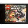 Image 1 : LEGO Star Wars TIE Striker Microfighter & Pilot Minifigure (75161) Disney