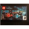 Image 1 : LEGO Ideas Disney Tron Legacy 21314