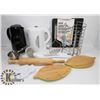 BOX OF ASSORTED KITCHENWARE