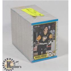 1989 PROSET HOCKEY CARD SET.