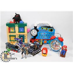 FLAT OF ASSORTED KIDS TOYS INCLUDING THOMAS THE