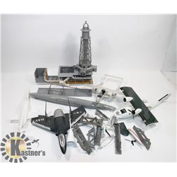 4 AIRPLANES, SUBMARINE, TOWER AND OCEAN AIRCRAFT