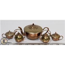 BRASS SET OF TEA POT AND FOUR LIDDED MINIATURES.