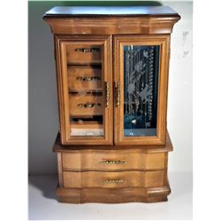 20)  DELUXE 17" TALL ETCHED GLASS