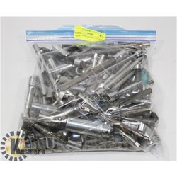 BAG OF SOCKETS AND EXTENSIONS