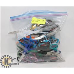 BAG OF SCISSORS