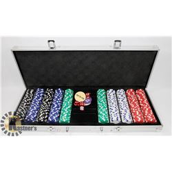 POKER SET WITH ABOUT 500 CLAY CHIPS