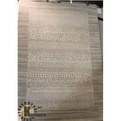 47) BOTERO CARPET 5X8