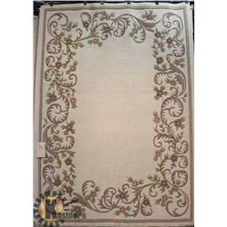 164) BOMBAY 6770 WHITE/GREEN, 8X11 TRADITIONAL