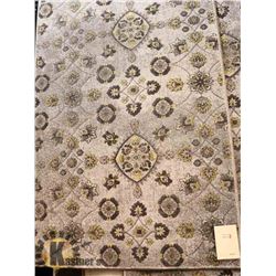 196) CAPRI 111E, 5X8 TRADITIONAL CARPET,