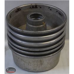 LOT OF SIX 7" ANGEL FOOD CAKE PANS