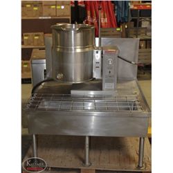 VULCAN HOBART VEC-10 TILTING STEAM KETTLE