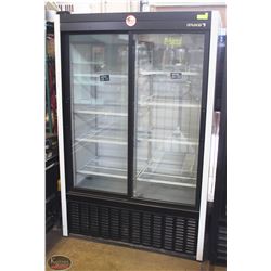 UPRIGHT HABCO DUAL-SLIDING GLASS DOOR DISPLAY