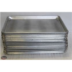 LOT OF 16 HALF SIZE ALUMINUM BUN PANS.