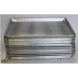 LOT OF 16 HALF SIZE ALUMINUM BUN PANS.