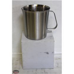 NEW 1000ML STAINLESS STEEL GRADUATED MEASURE CUP.