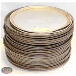 LOT OF 24 PIZZA PANS