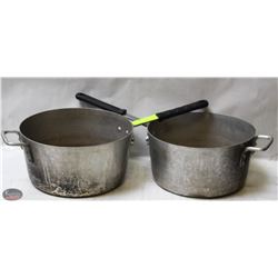 2 MAGNUM COMMERCIAL ALUMINUM STOCK POTS W/ HANDLE