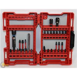 MILWAUKEE BIT SET.