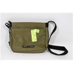 POLICE SEIZURE! GREEN FRANKIE & JOHNNIE PURSE.