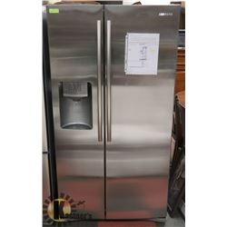 SAMSUNG SIDE BY SIDE STAINLESS STEEL FRIDGE WITH