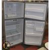 Image 2 : GE ENERGY STAR 20.1 CUFT TOP FREEZER FRIDGE,