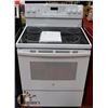Image 1 : GE 30" FREE STANDING SELF CLEANING CONVECTION