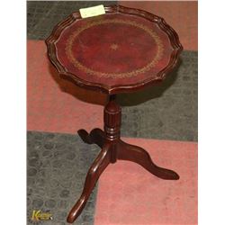 BOMBAY COMPANY WOOD ACCENT TABLE