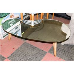 KIDNEY BEAN SHAPE MIRRORED GLASSTOP COFFEE TABLE