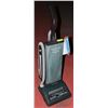 Image 1 : HOOVER LEGACY UPRIGHT VACUUM, COMES WITH EXTRA