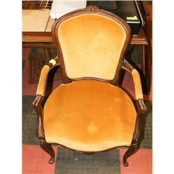 VINTAGE WOOD CARVED ARMCHAIR.