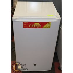 GE MINI FRIDGE.