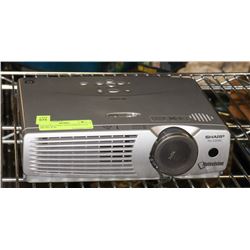 SHARP P6-C20XU NOTEVISION LCD PROJECTOR