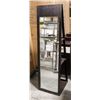 Image 1 : BAILIFF SEIZURE STANDING MIRROR / SHELF