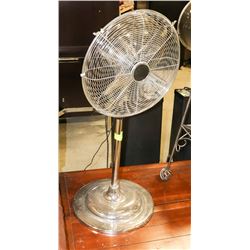 BAILIFF SEIZURE CHROME FLOOR FAN