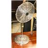 Image 1 : BAILIFF SEIZURE CHROME FLOOR FAN