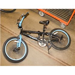 POLICE SEIZURE! MONGOOSE BLUE/BLACK BIKE.