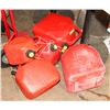 Image 1 : BUNDLE OF 5 GAS CANS