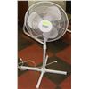 Image 1 : LOT OF 3 FACTO AND HAMILTON BAY FLOOR FANS.