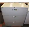Image 1 : 3 DRAWER LATERAL FILING CABINET, 36"X20"X41".
