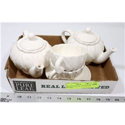 SET OF 2 TEAPOTS & 2 TEACUPS AND SAUCERS