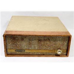 ANTIQUE SEABREEZE TURNTABLE